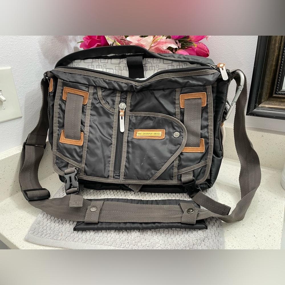 Sharper Image Vintage Black and Tan Men's Messenger Bag
